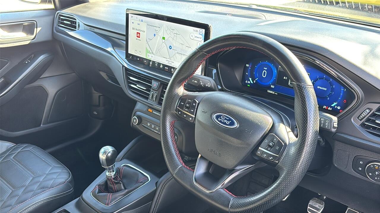 Main listing image - Ford Focus