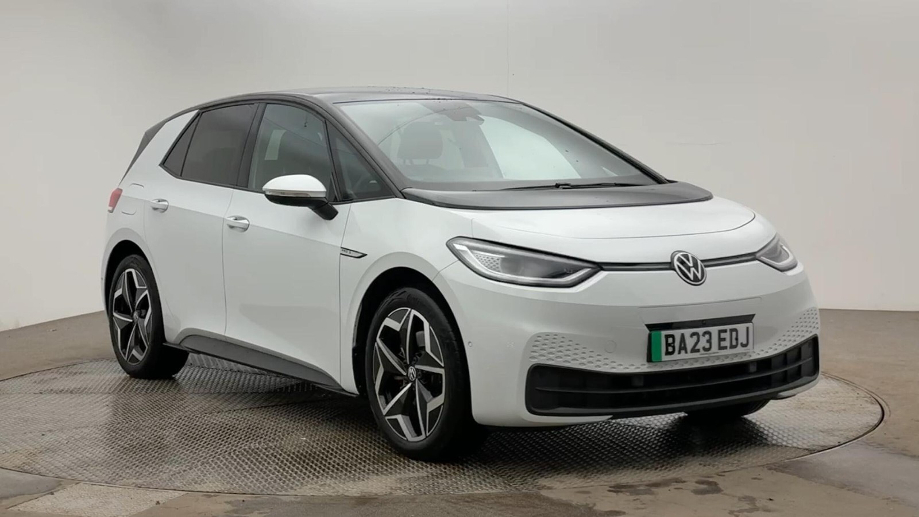 Main listing image - Volkswagen ID.3