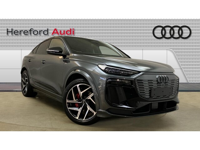 Main listing image - Audi Q6