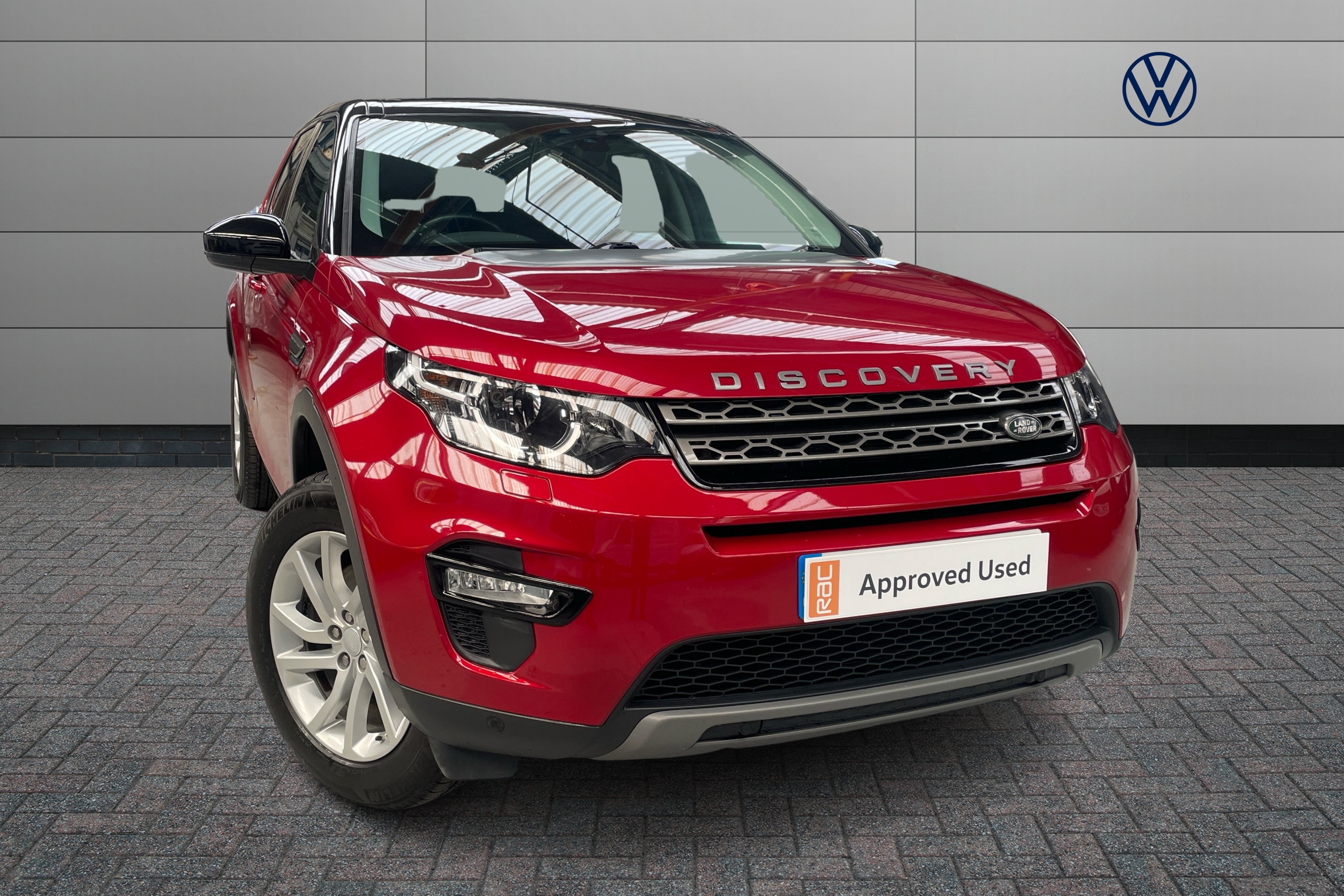 Main listing image - Land Rover Discovery Sport