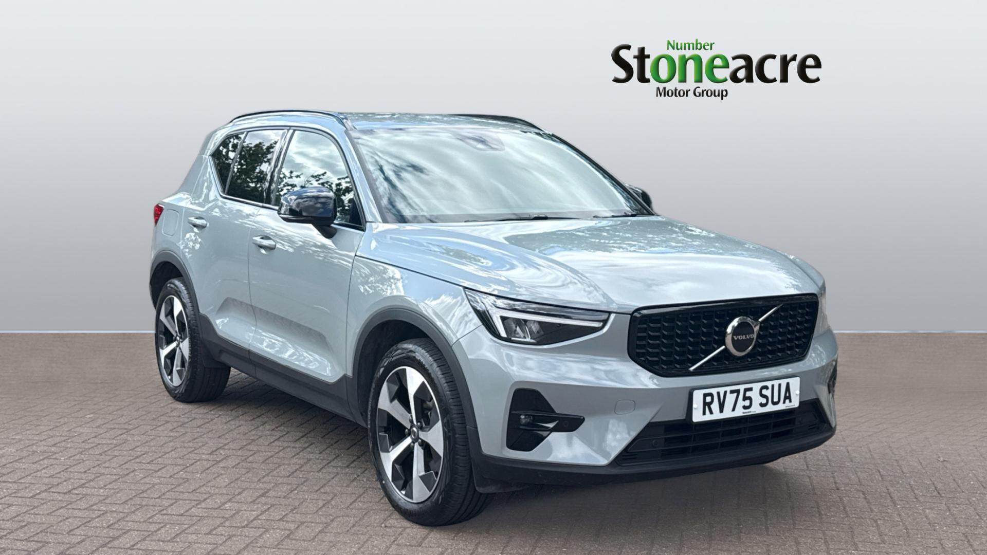 Main listing image - Volvo XC40