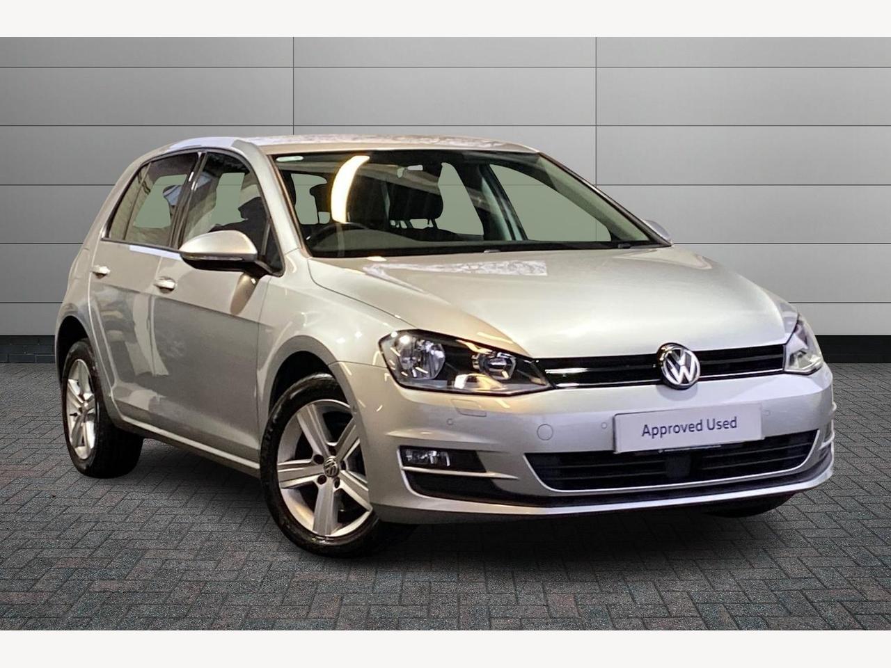 Main listing image - Volkswagen Golf