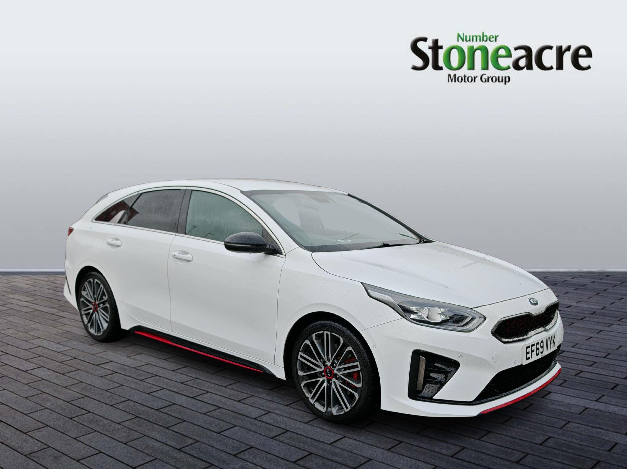 Main listing image - Kia Ceed