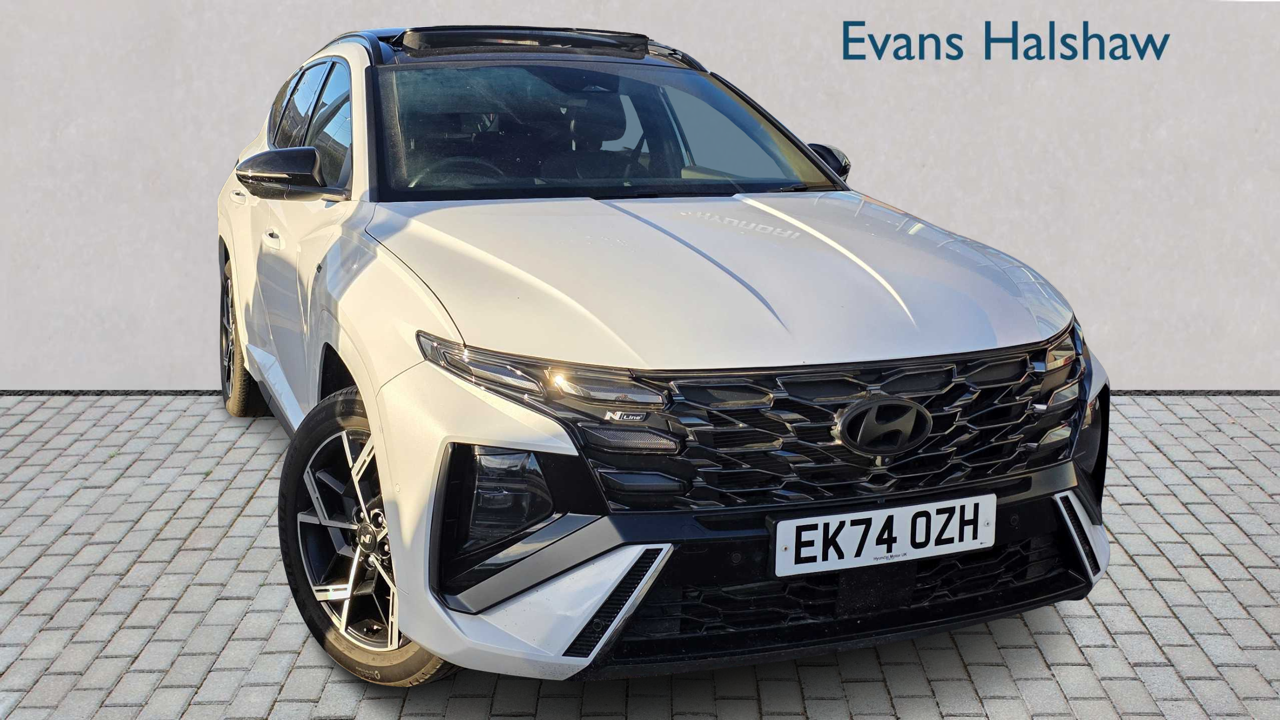 Main listing image - Hyundai Tucson