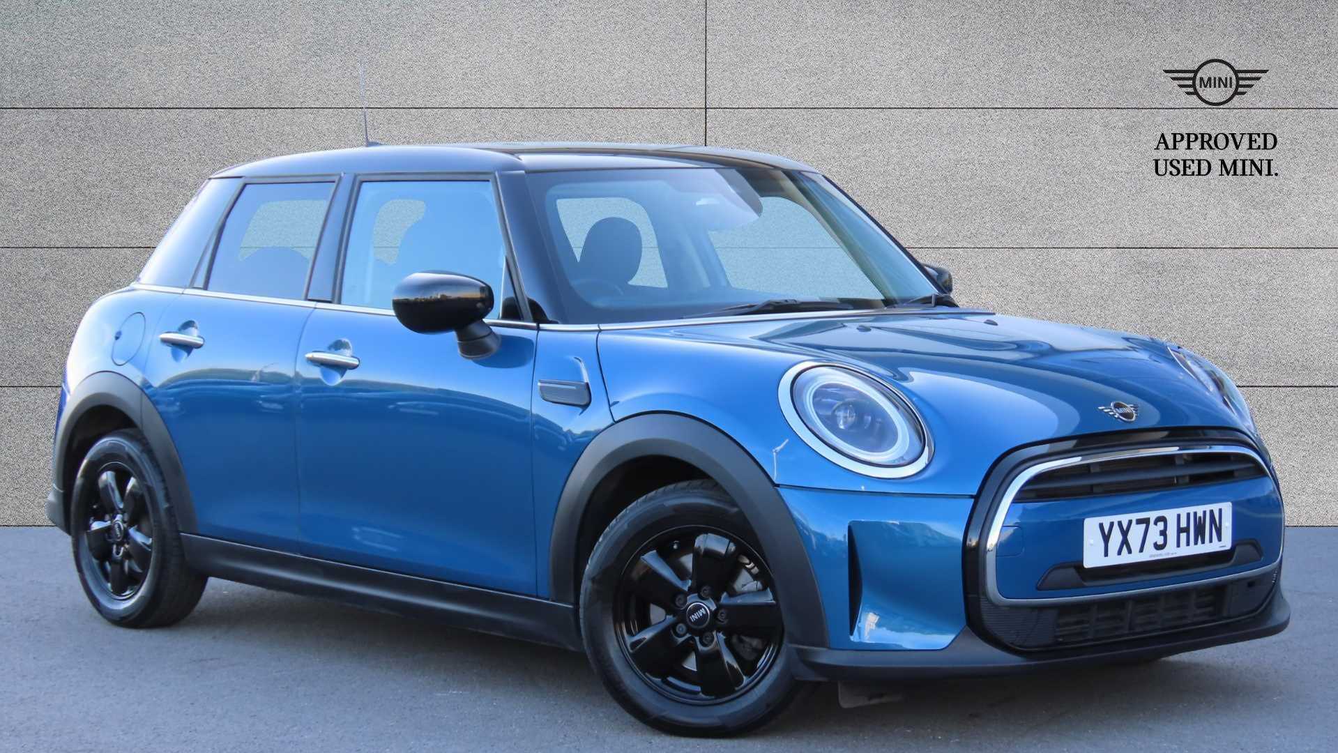 Main listing image - MINI Hatchback 5dr