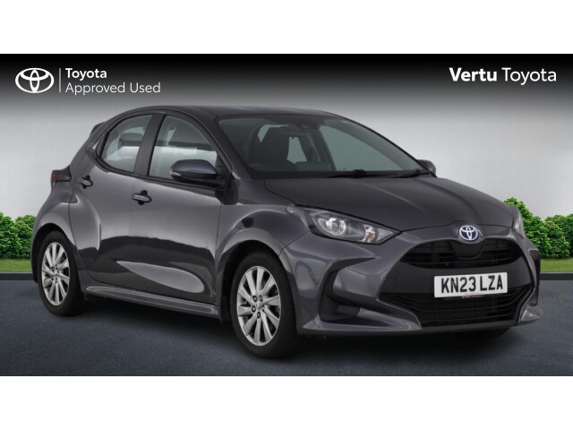 Main listing image - Toyota Yaris