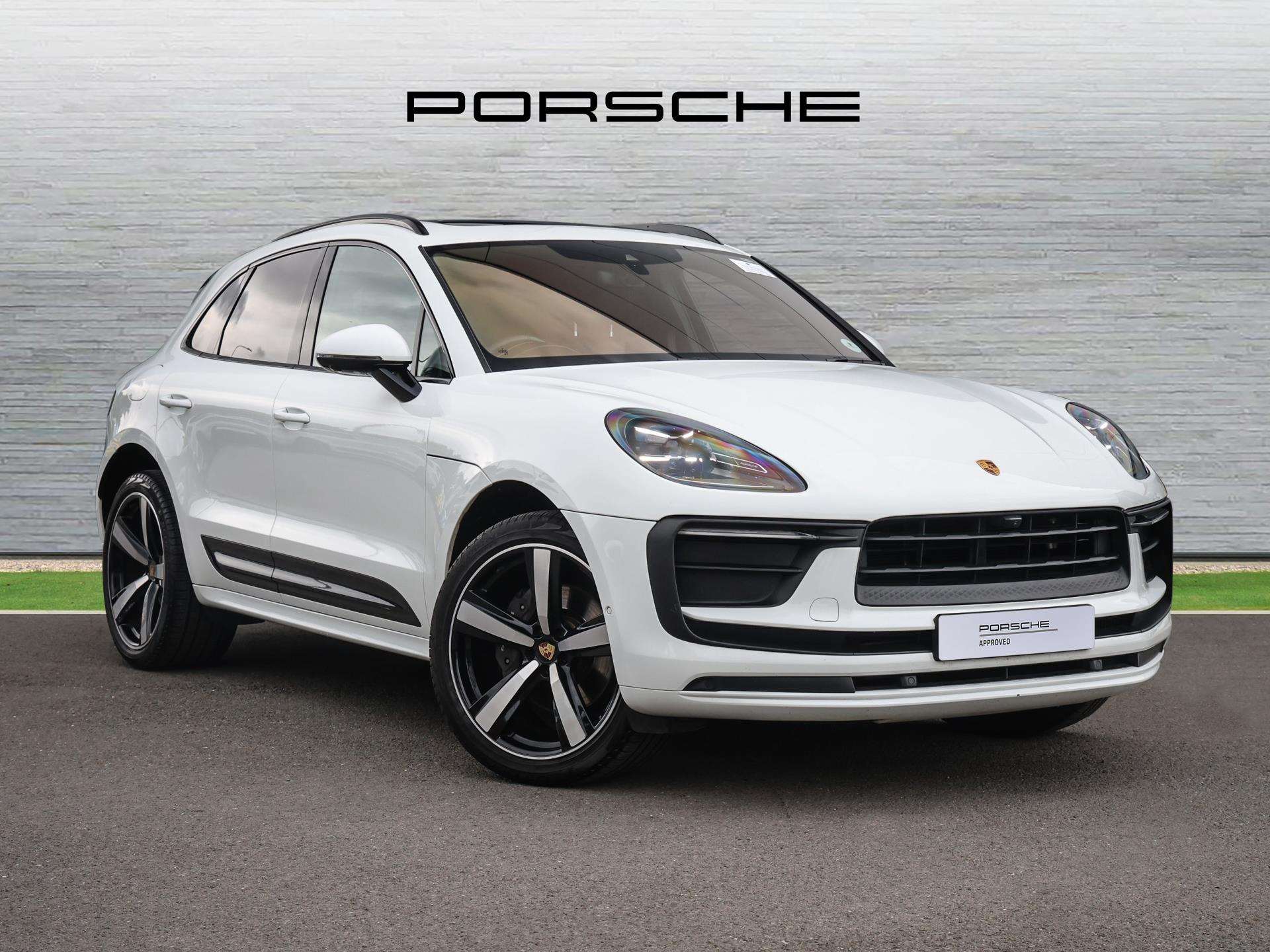 Main listing image - Porsche Macan