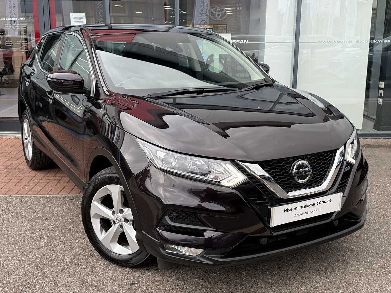 Main listing image - Nissan Qashqai