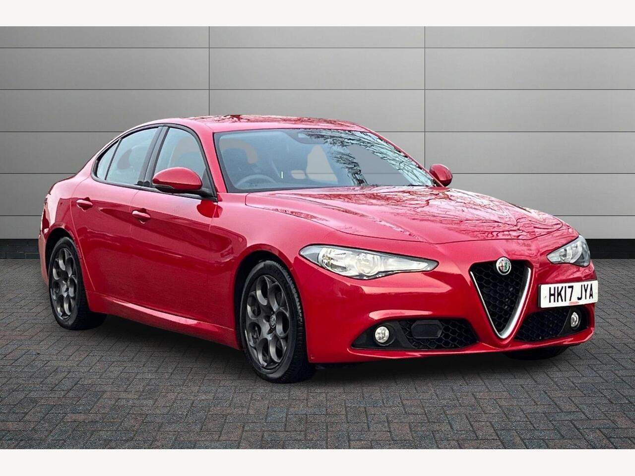 Main listing image - Alfa Romeo Giulia