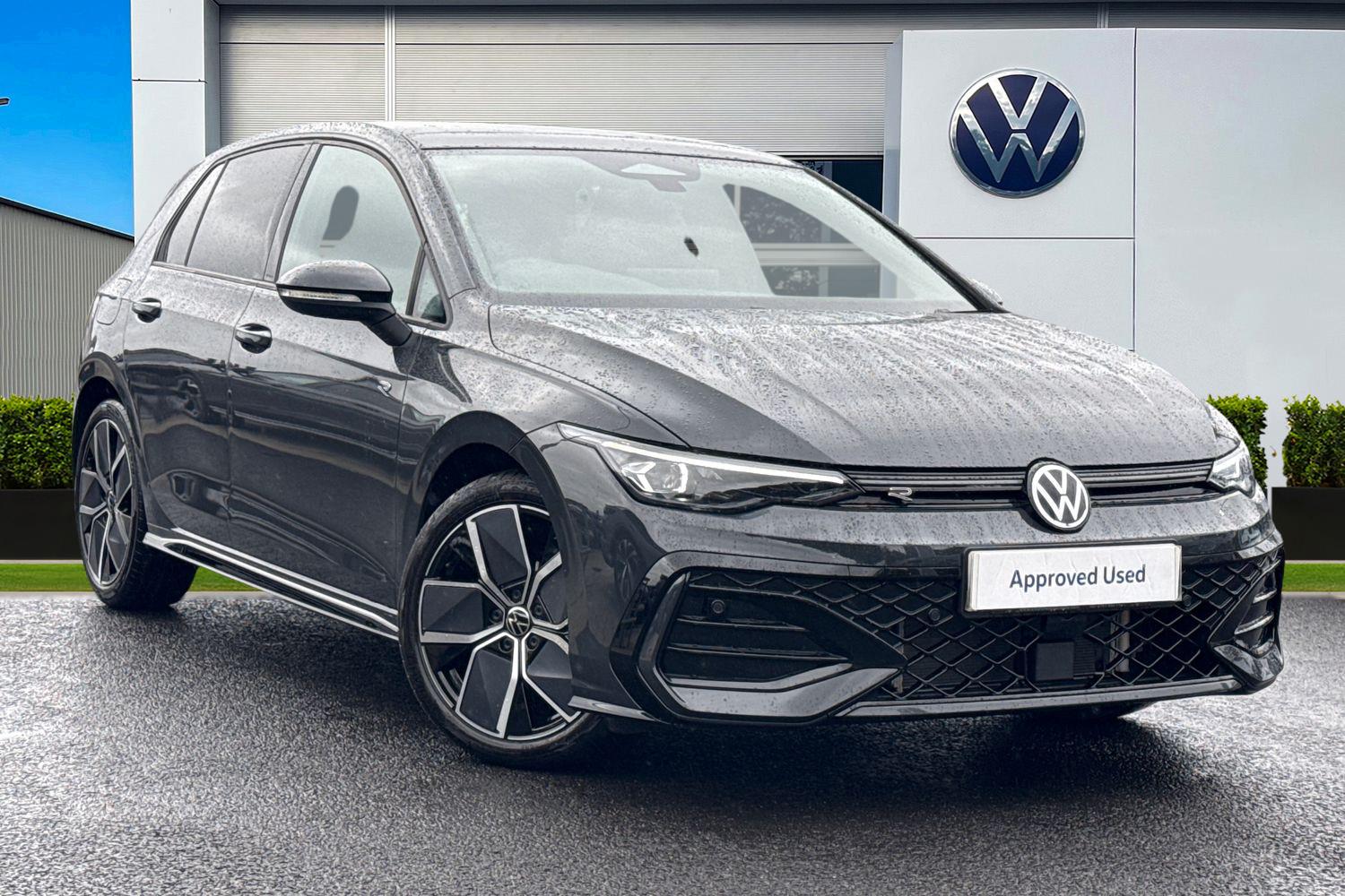 Main listing image - Volkswagen Golf