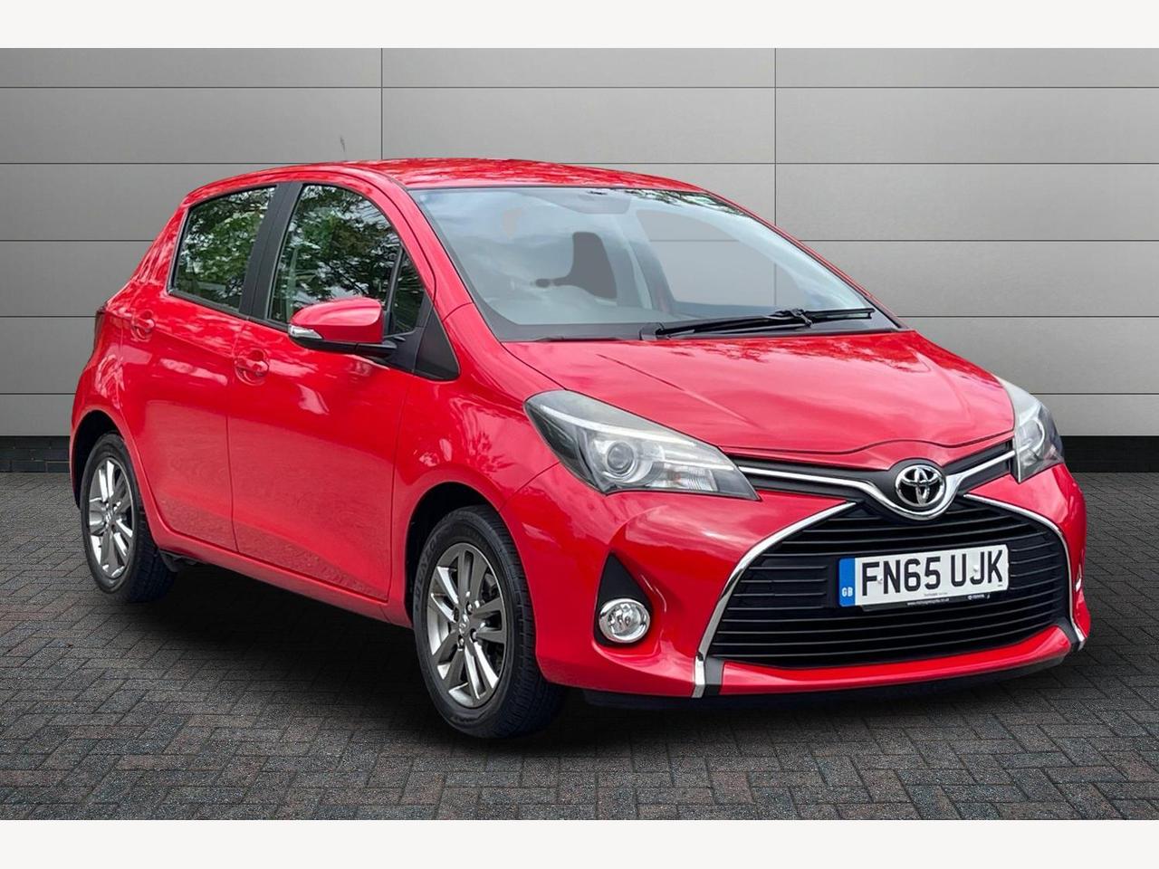 Main listing image - Toyota Yaris