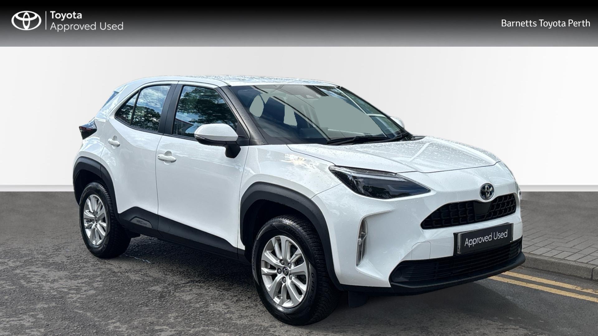 Main listing image - Toyota Yaris Cross