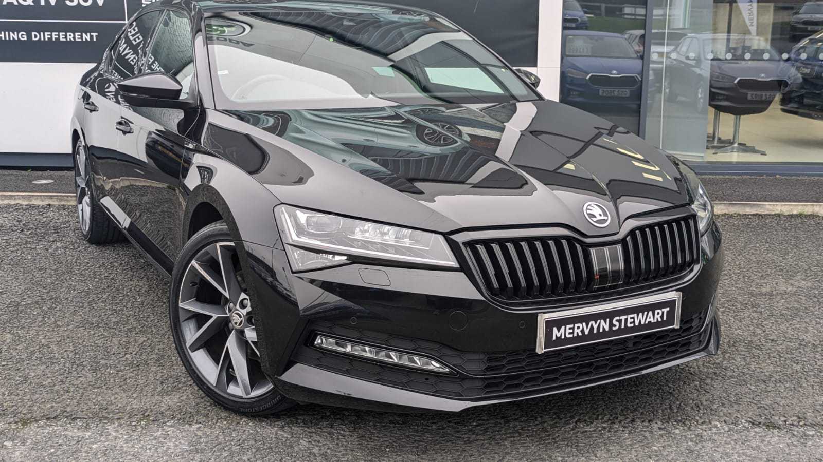 Main listing image - Skoda Superb