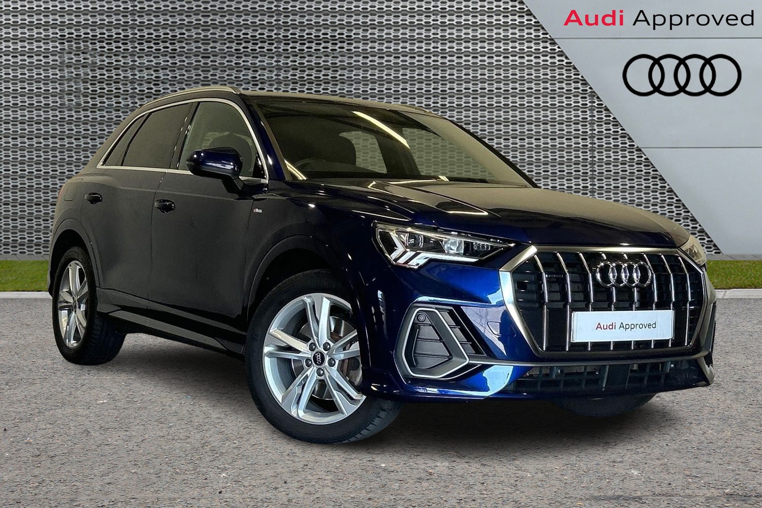 Main listing image - Audi Q3