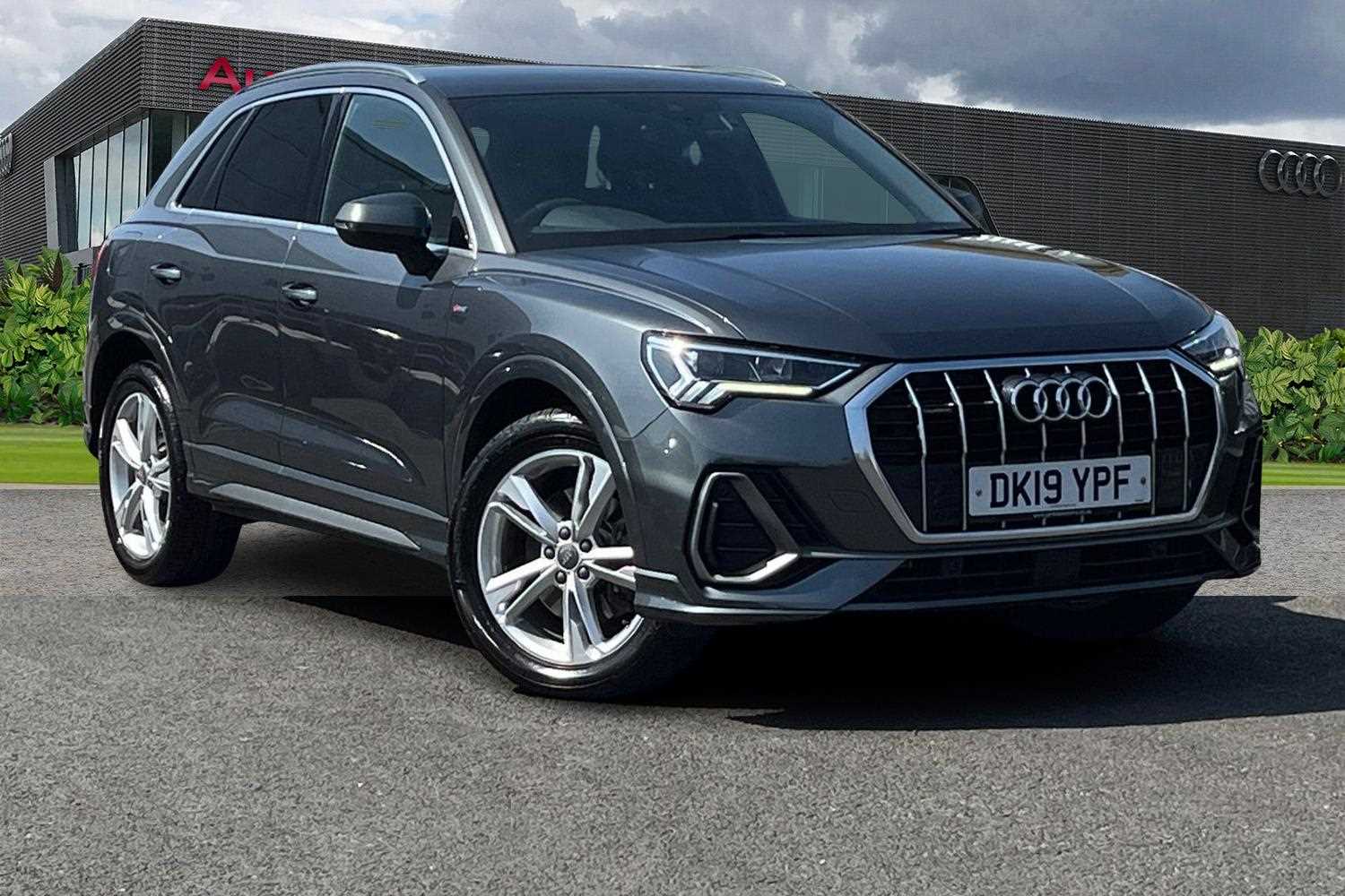 Main listing image - Audi Q3