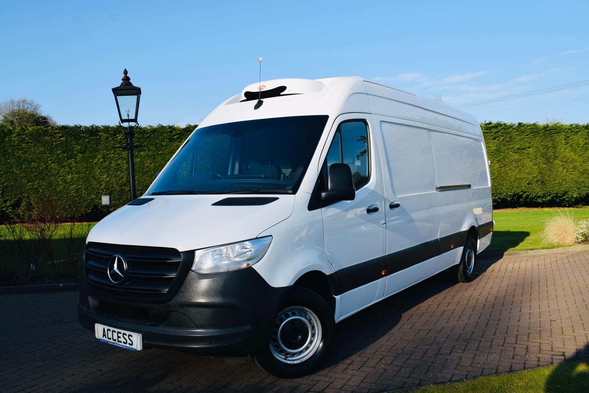 Main listing image - Mercedes-Benz Sprinter