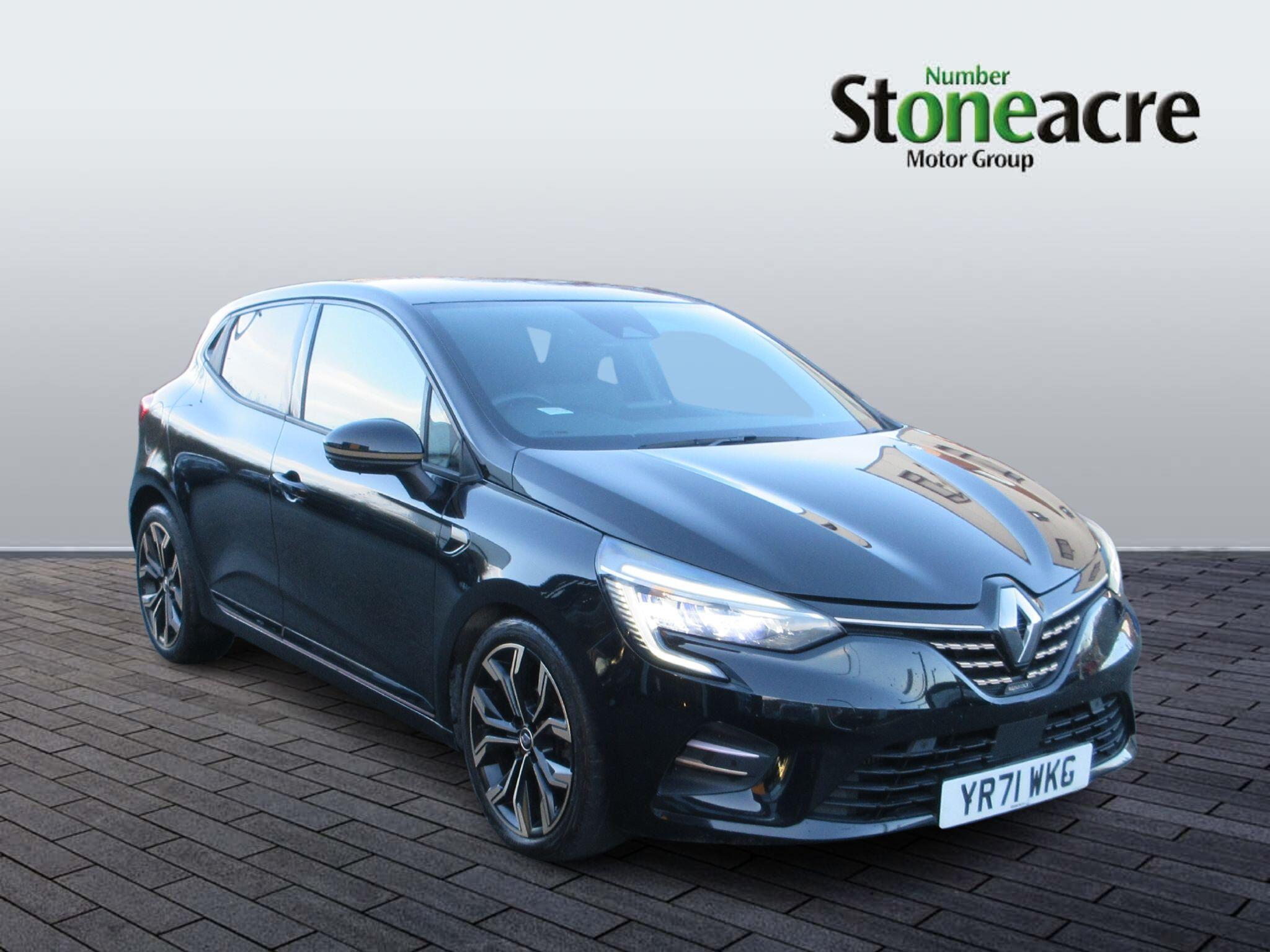 Main listing image - Renault Clio