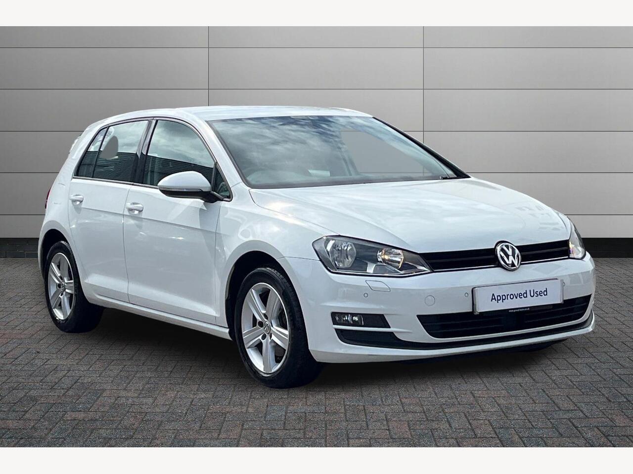 Main listing image - Volkswagen Golf