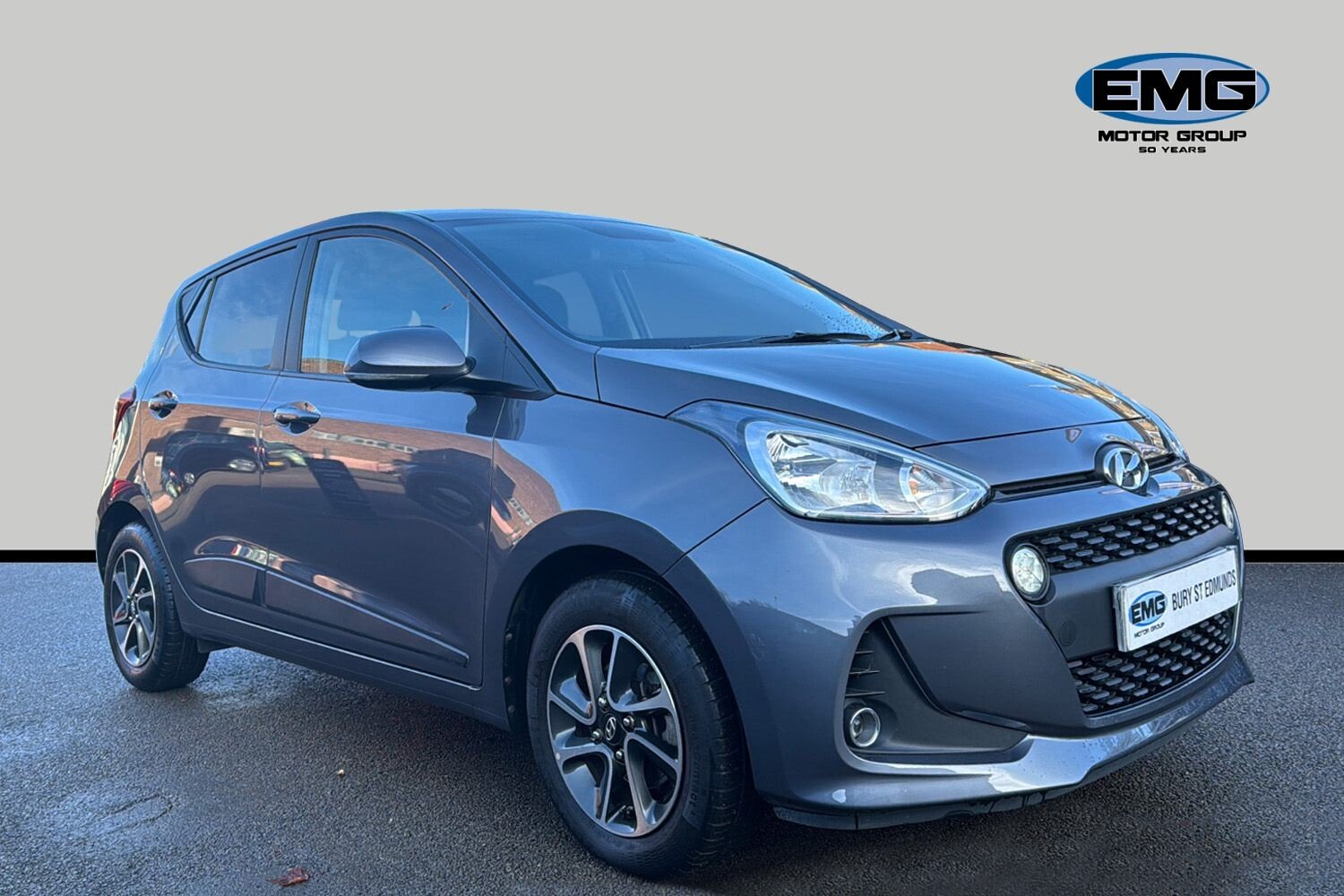 Main listing image - Hyundai i10