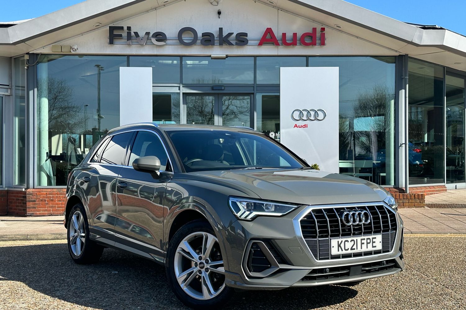 Main listing image - Audi Q3