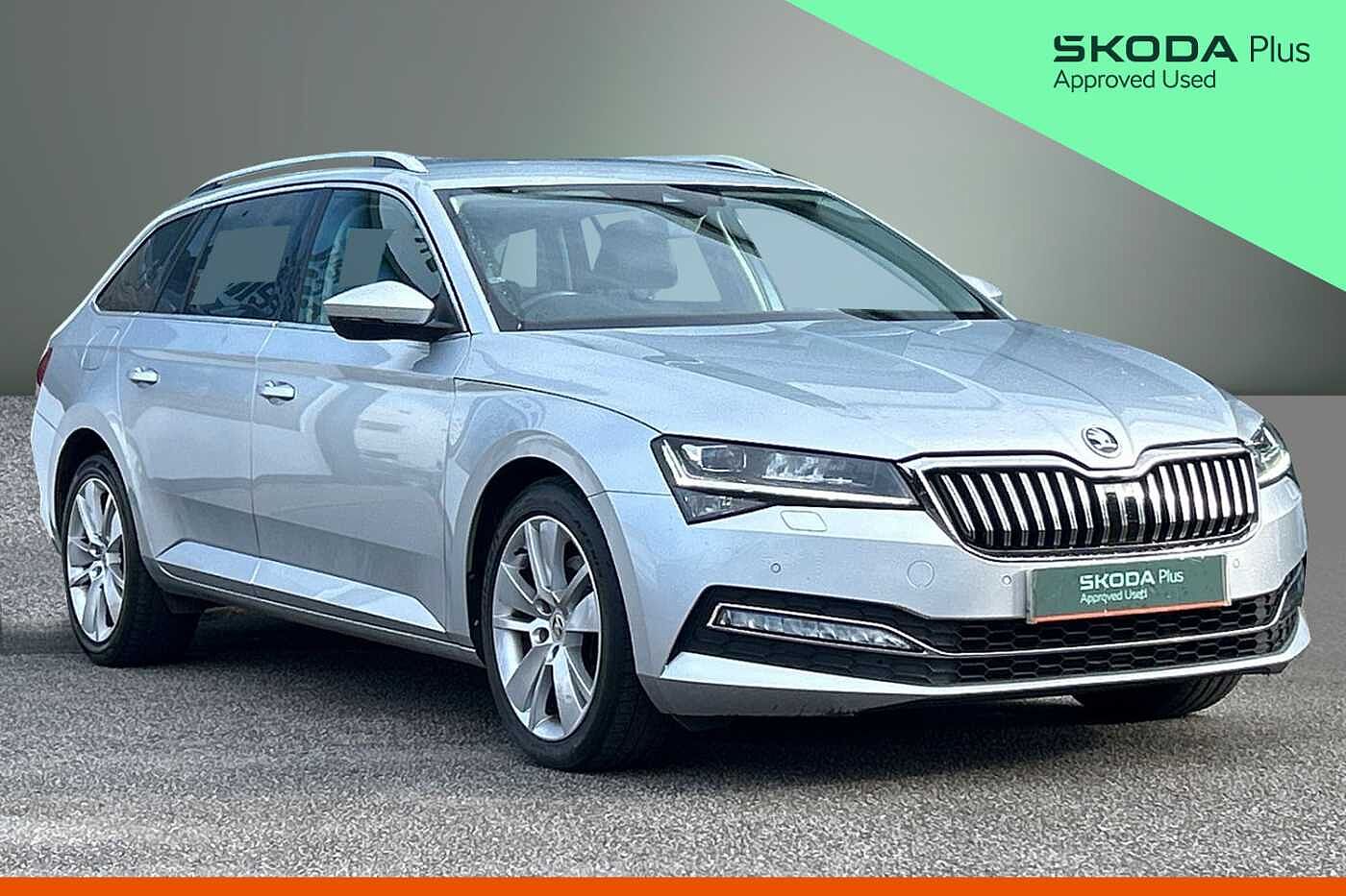 Main listing image - Skoda Superb Estate