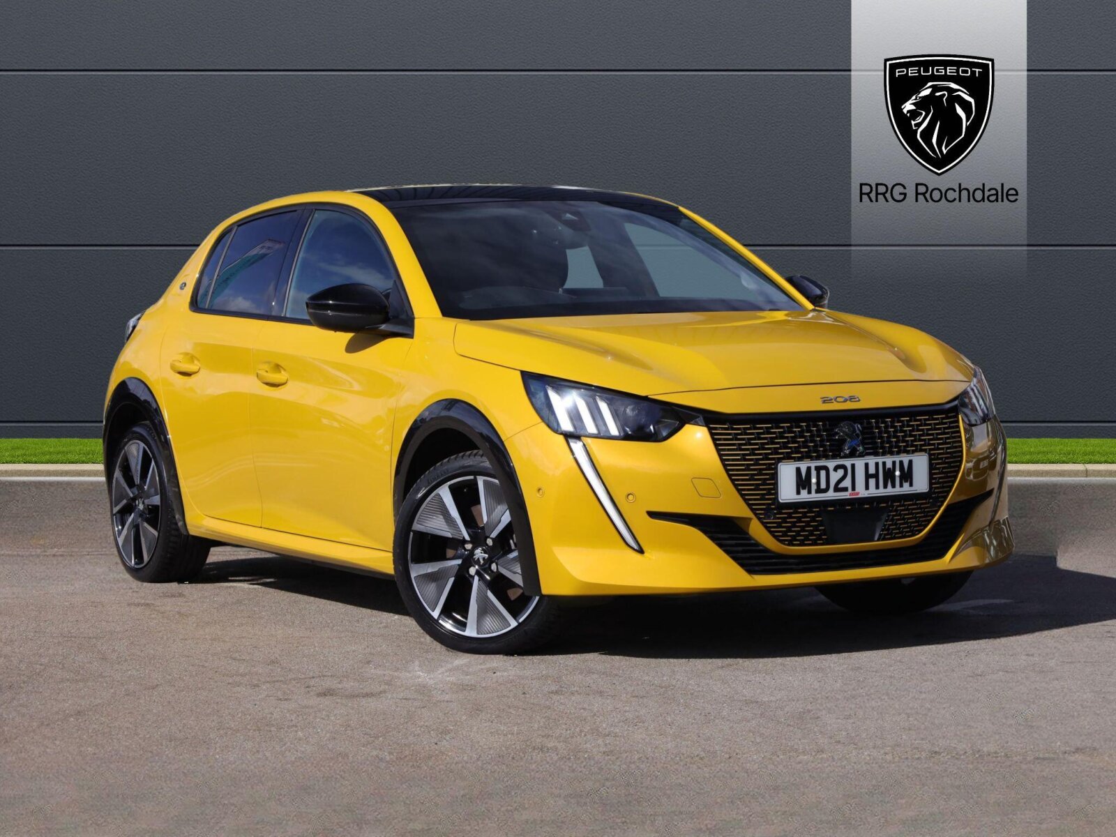 Main listing image - Peugeot e-208