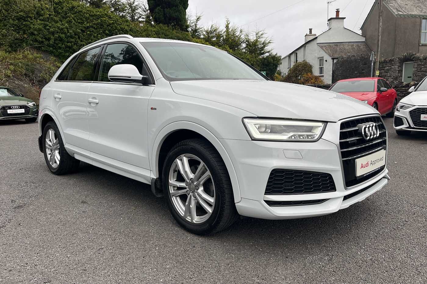 Main listing image - Audi Q3