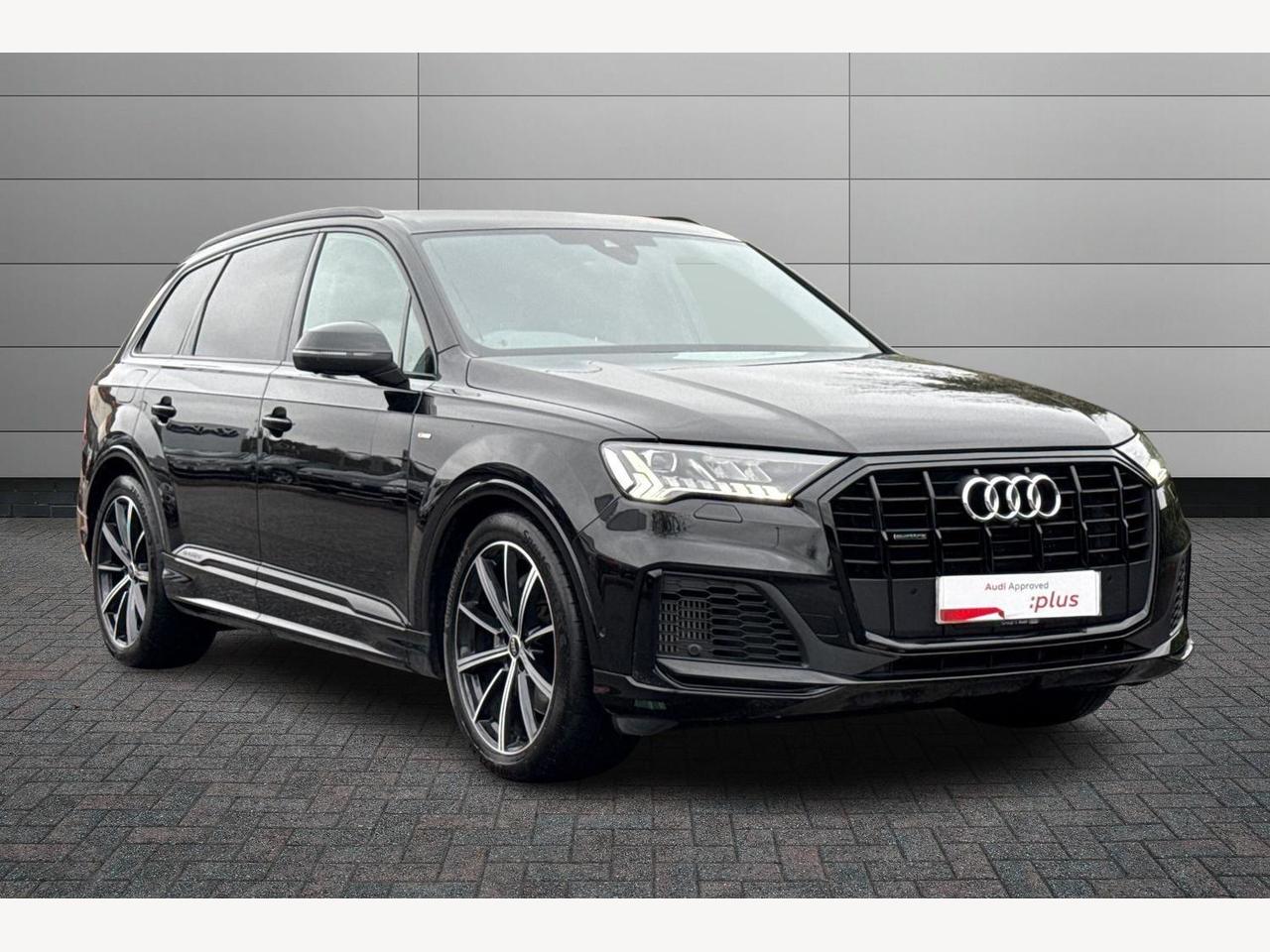 Main listing image - Audi Q7