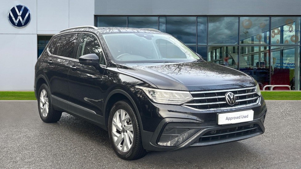 Main listing image - Volkswagen Tiguan Allspace