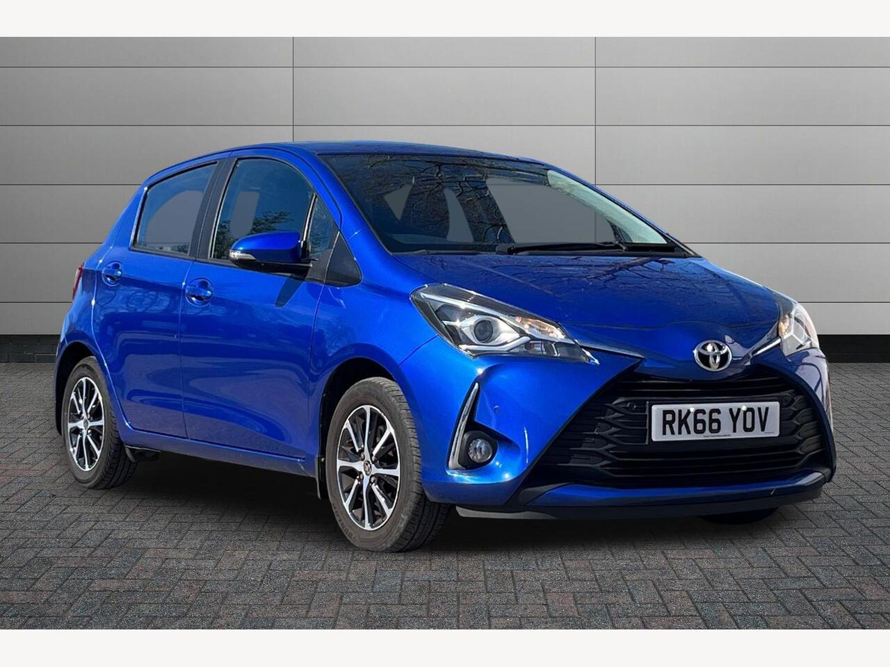 Main listing image - Toyota Yaris