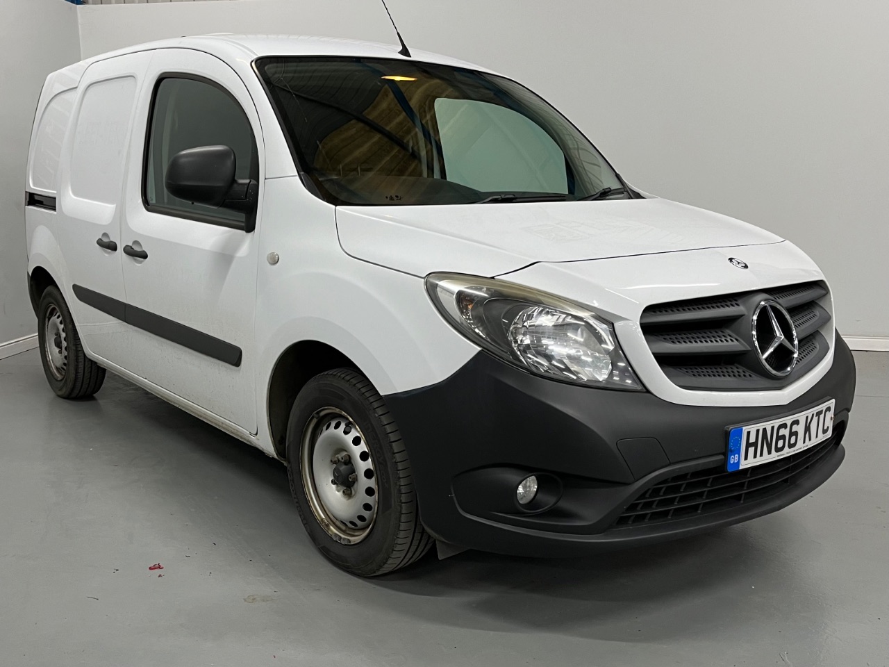 Main listing image - Mercedes-Benz Citan