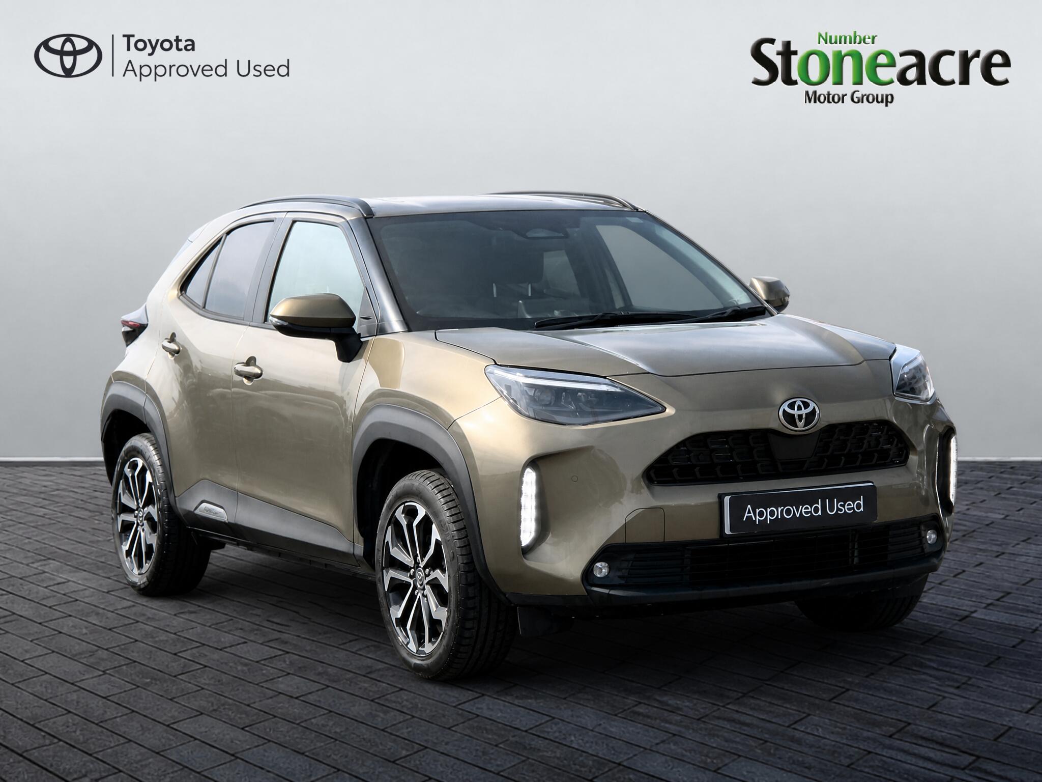 Main listing image - Toyota Yaris Cross