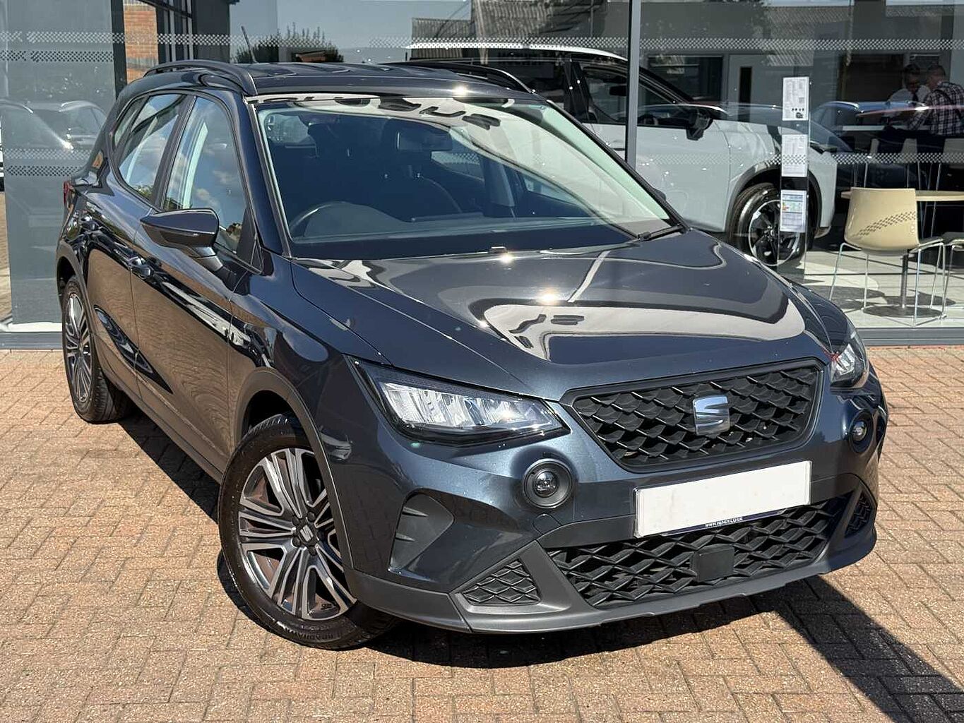 Main listing image - SEAT Arona