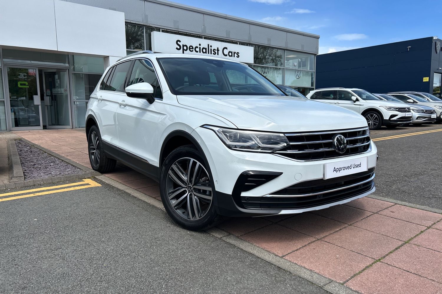 Main listing image - Volkswagen Tiguan