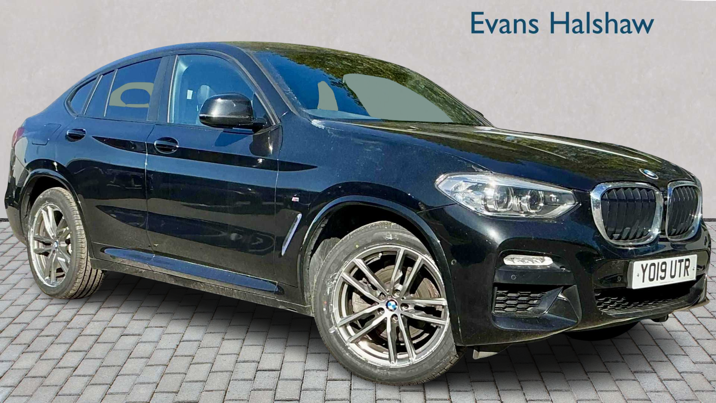 Main listing image - BMW X4