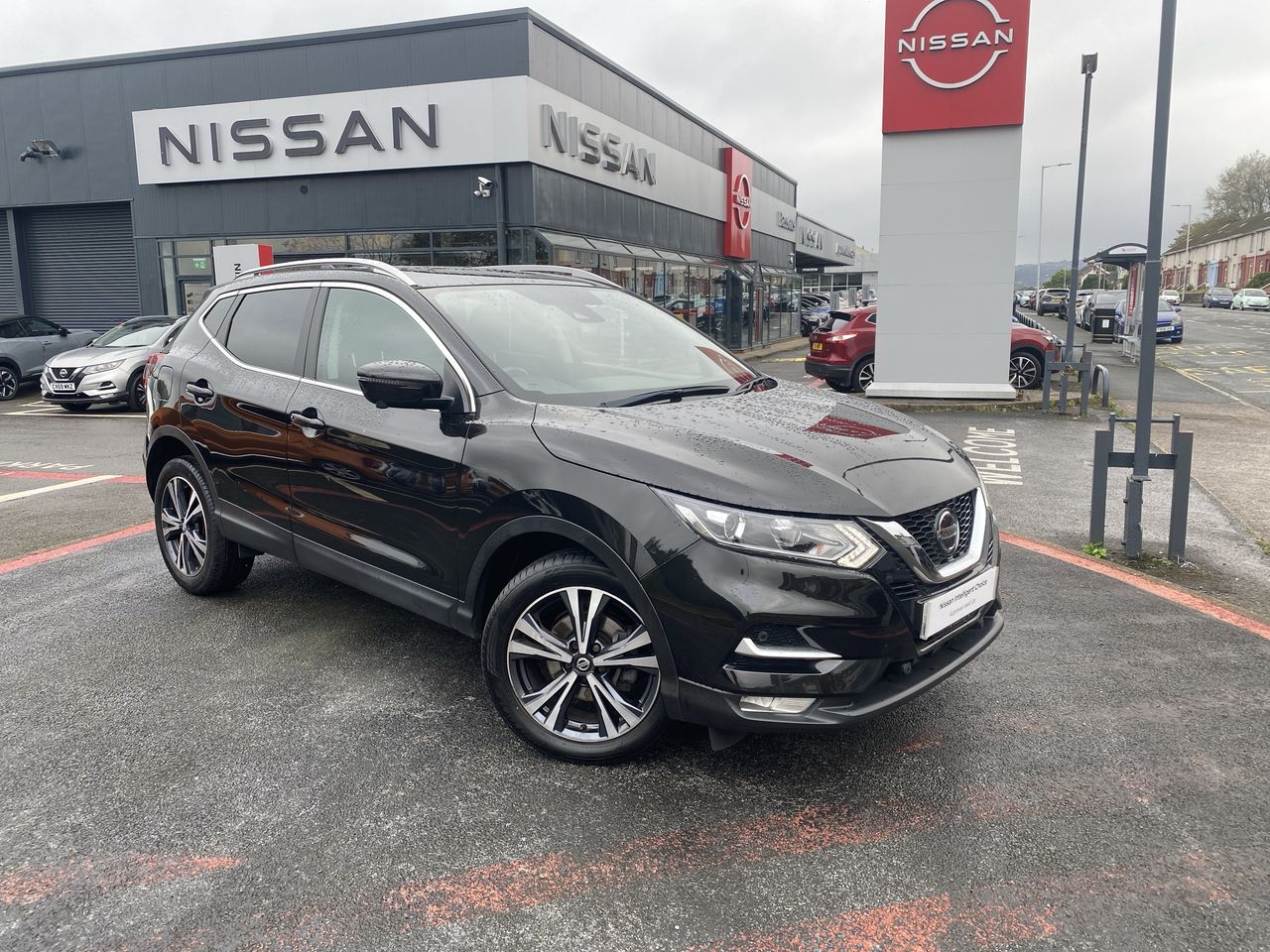 Main listing image - Nissan Qashqai