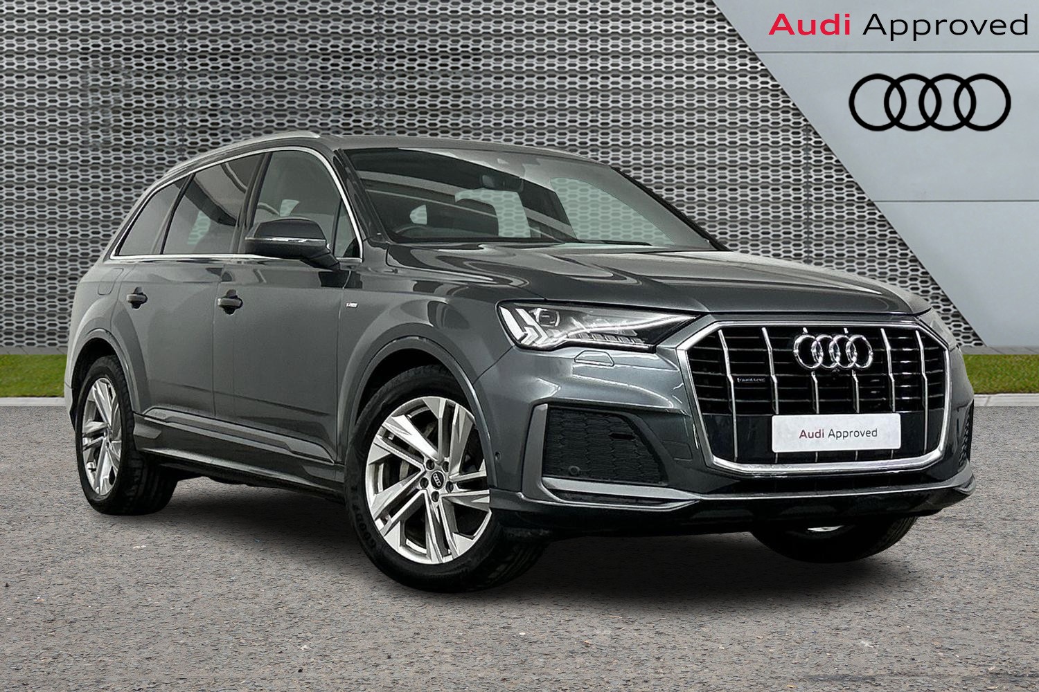 Main listing image - Audi Q7