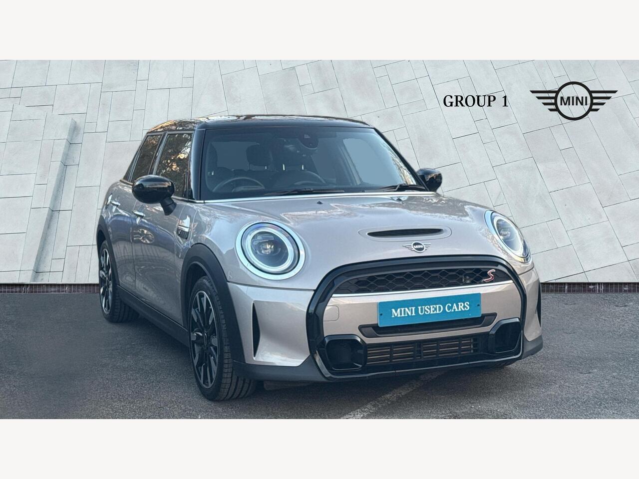 Main listing image - MINI Hatchback 5dr