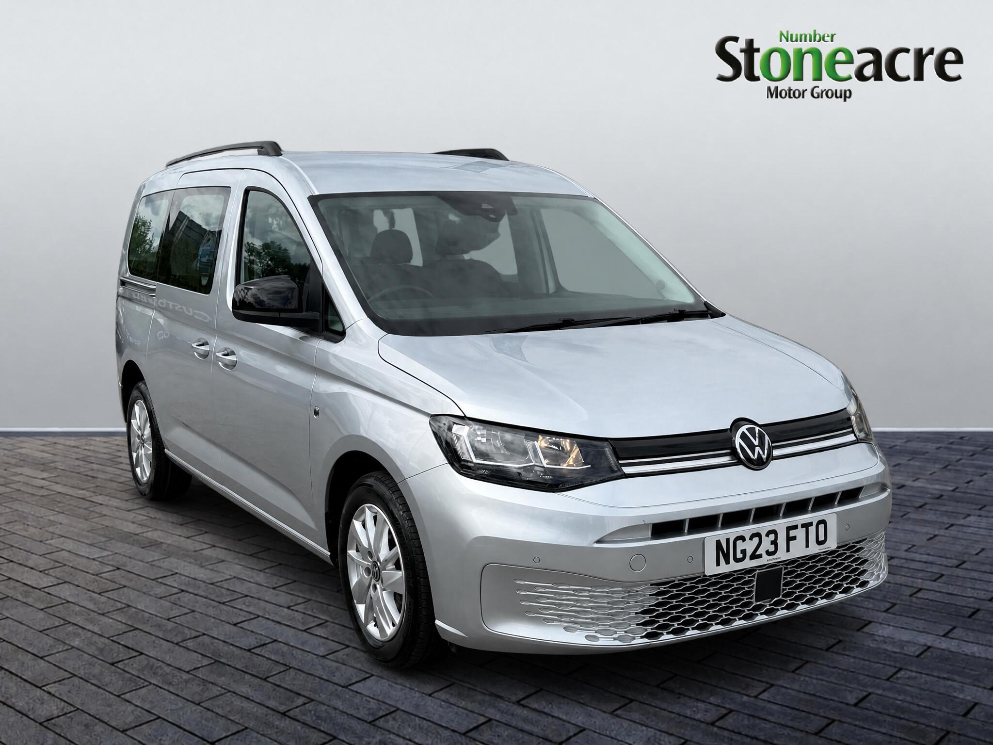 Main listing image - Volkswagen Caddy Maxi