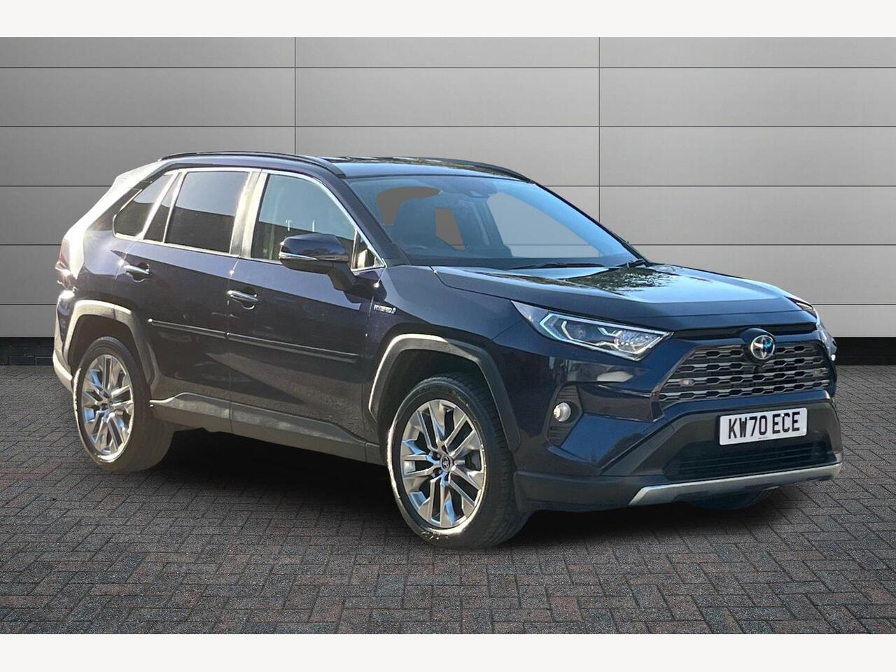 Main listing image - Toyota RAV4
