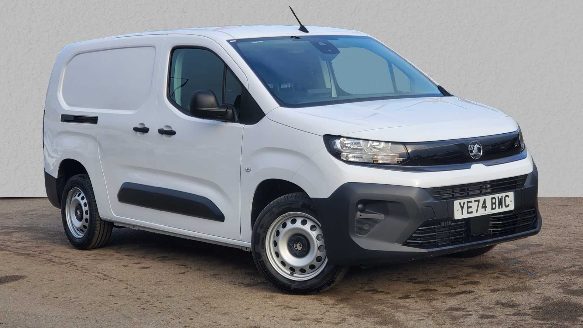 Main listing image - Vauxhall Combo Cargo