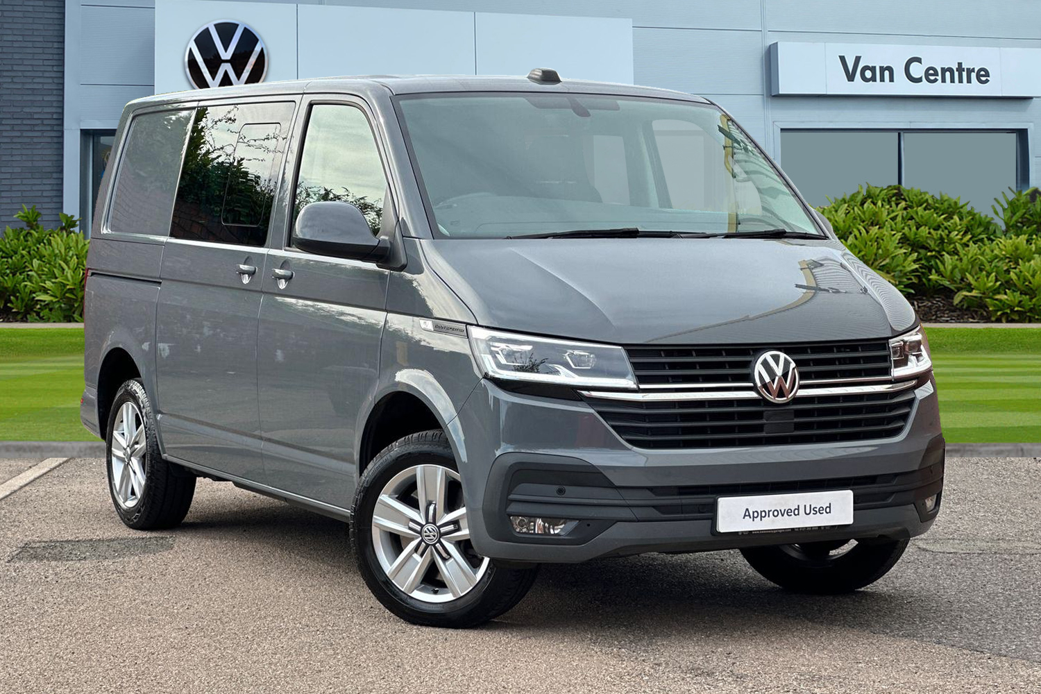 Main listing image - Volkswagen Transporter