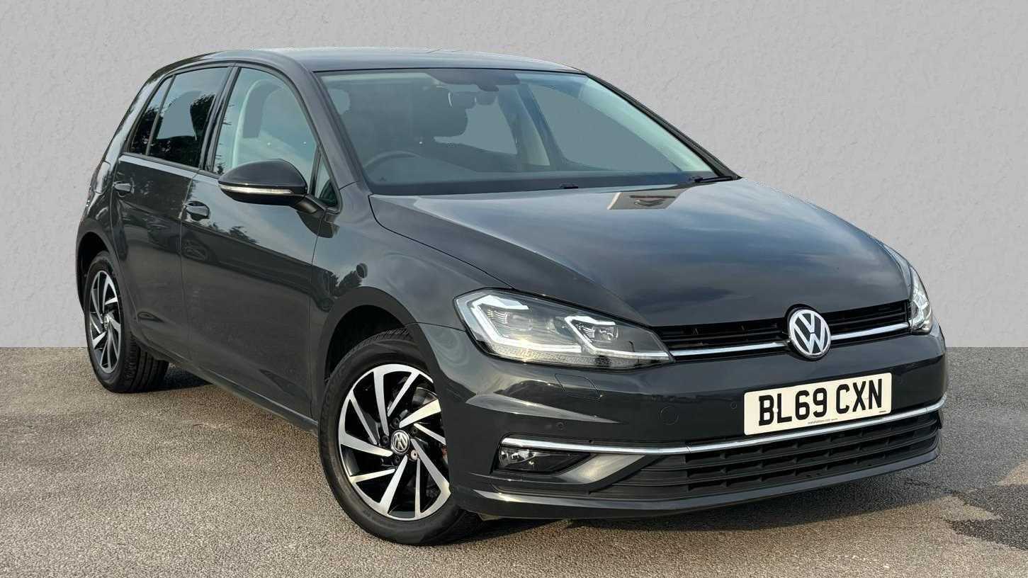 Main listing image - Volkswagen Golf