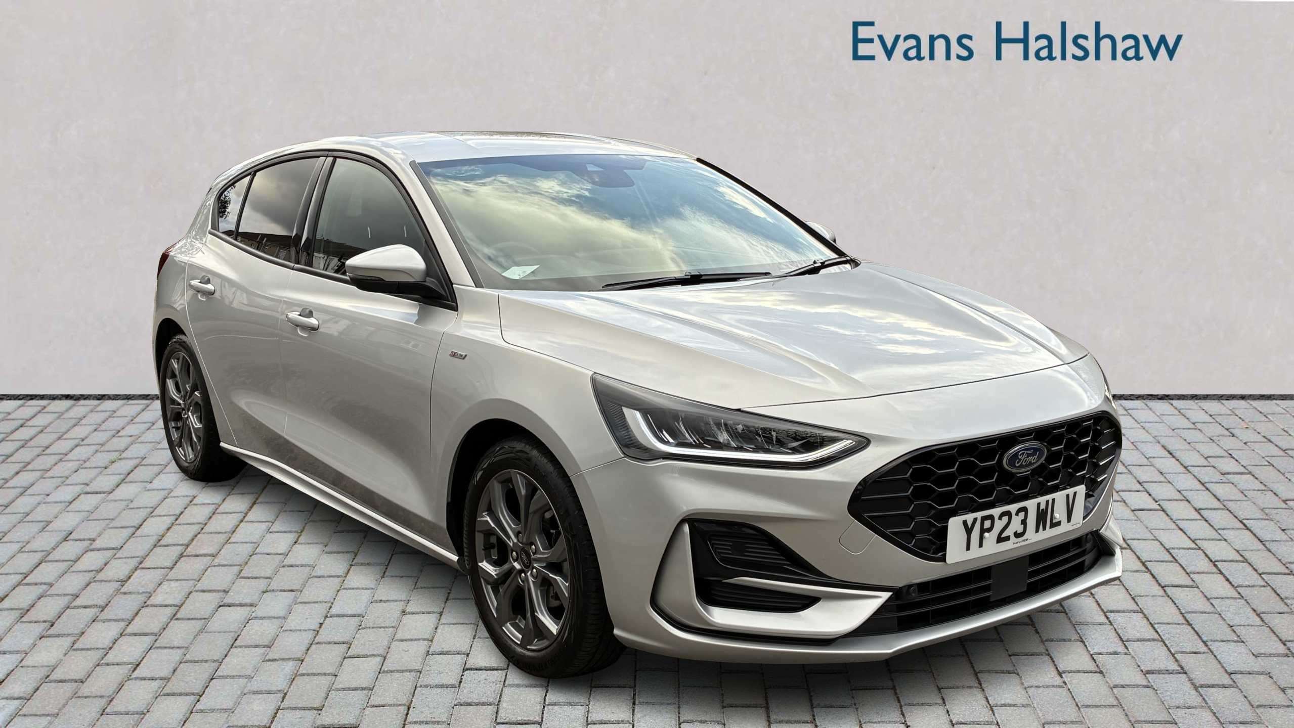 Main listing image - Ford Focus