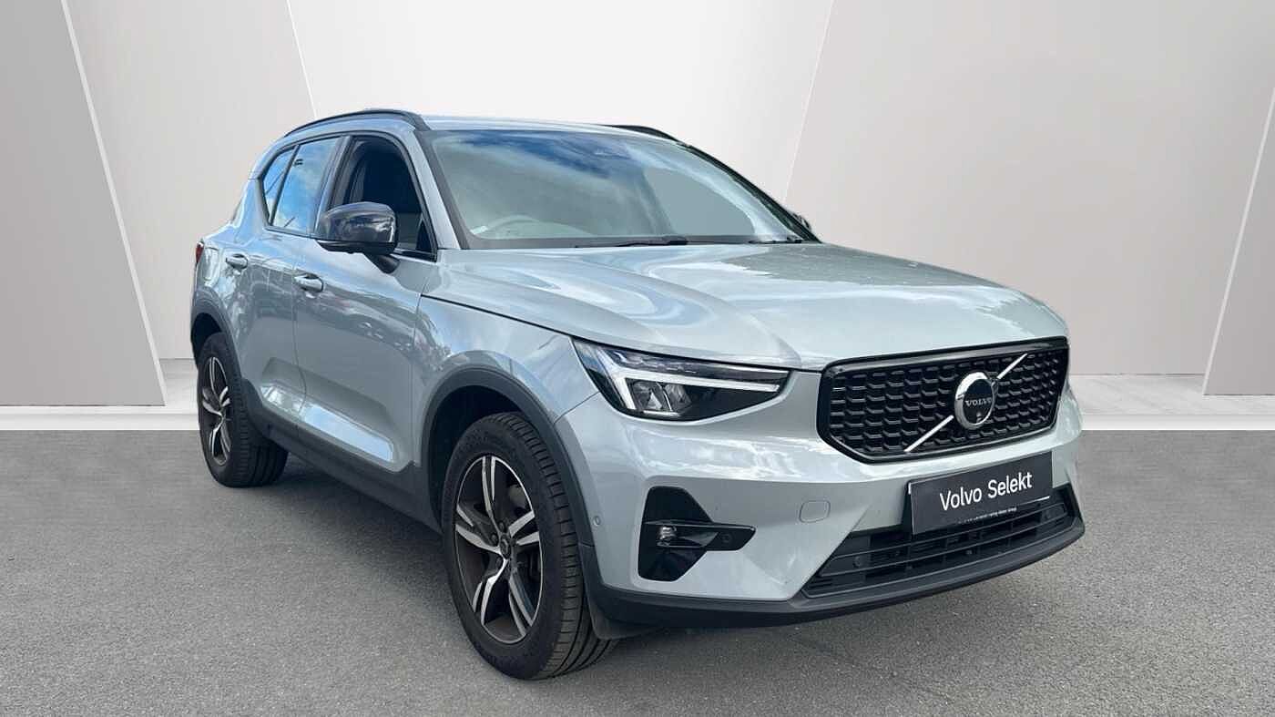 Main listing image - Volvo XC40