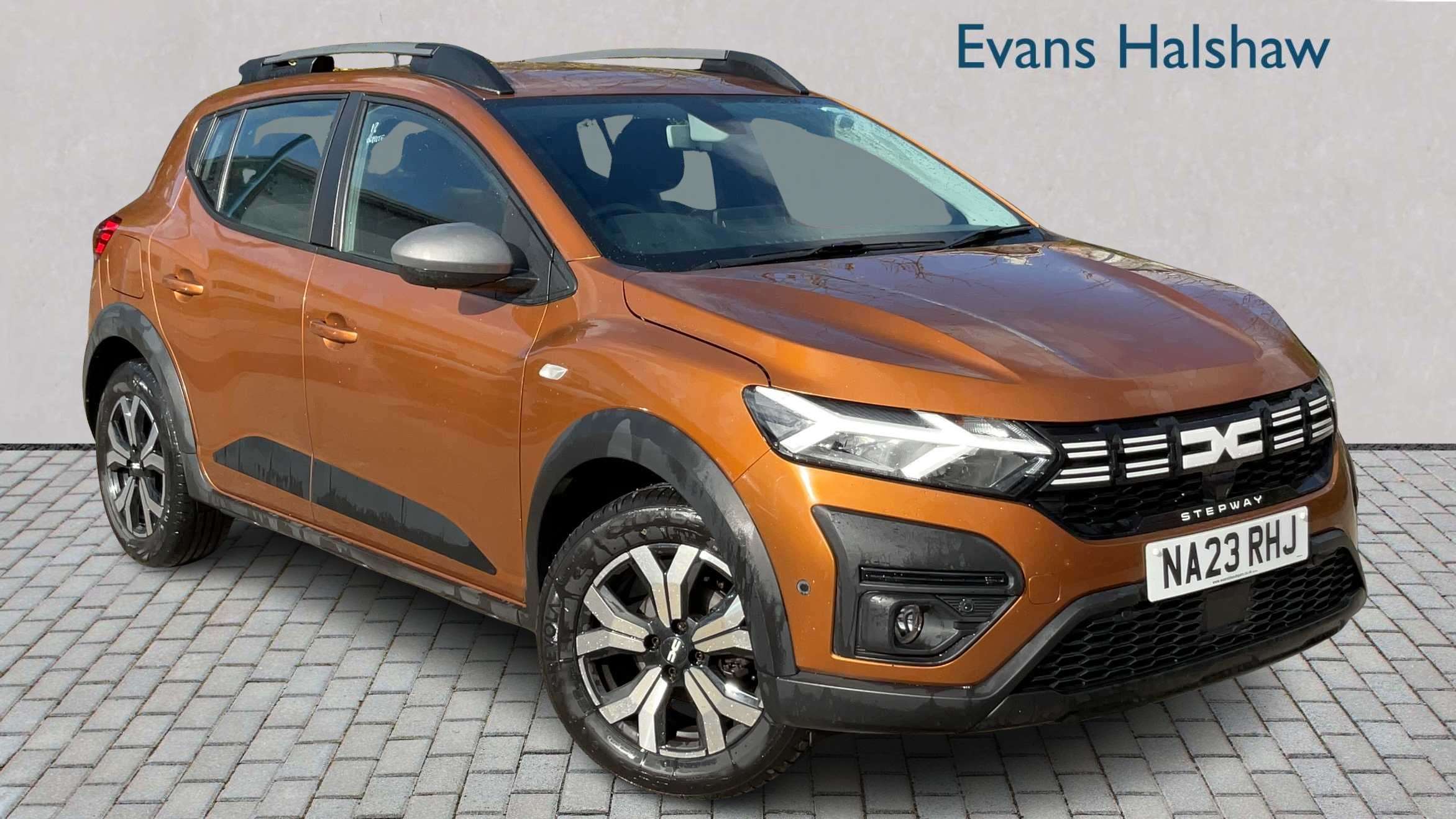 Main listing image - Dacia Sandero Stepway