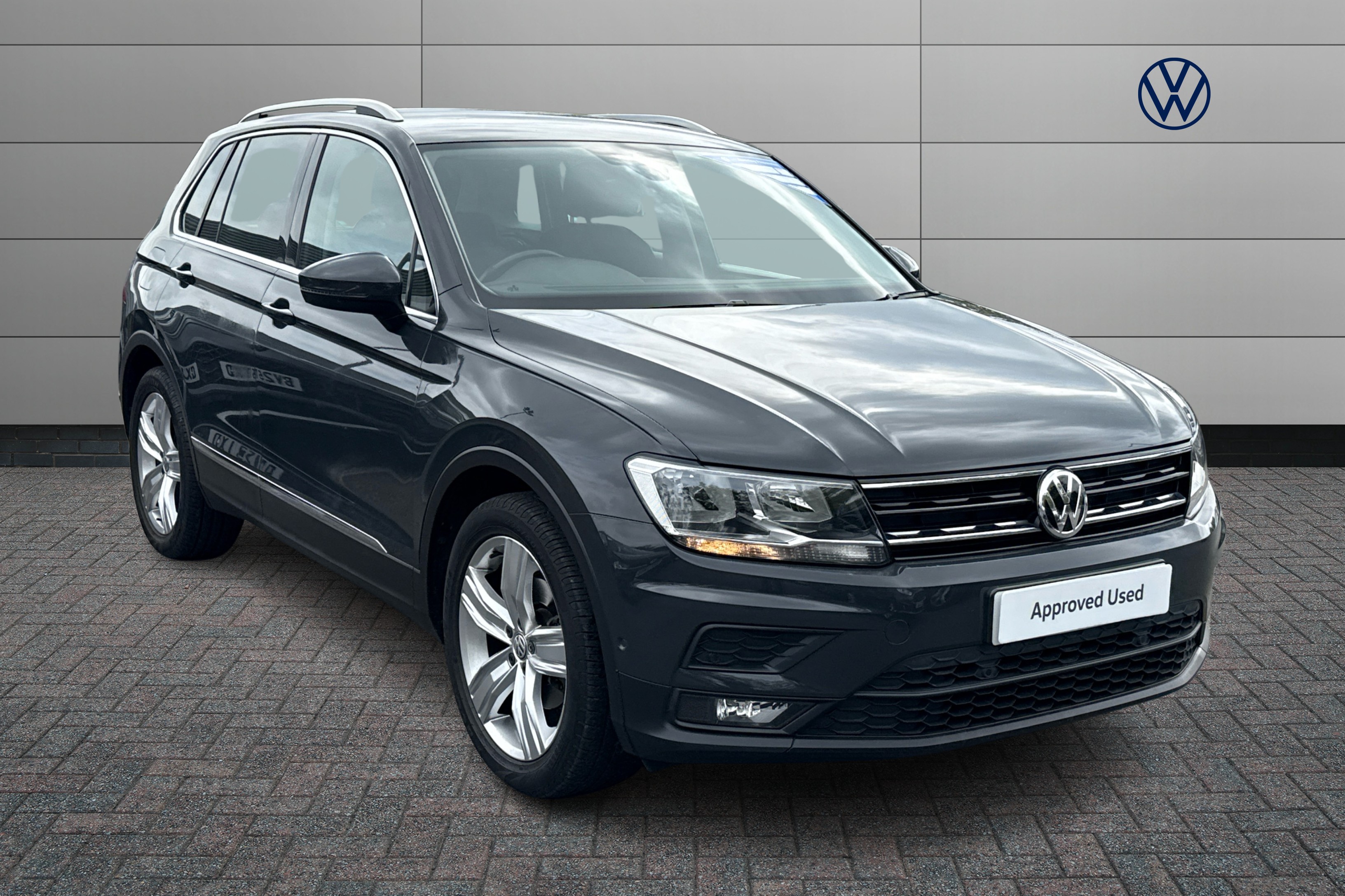 Main listing image - Volkswagen Tiguan