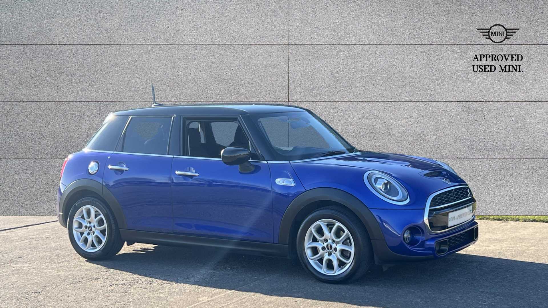 Main listing image - MINI Hatchback 5dr