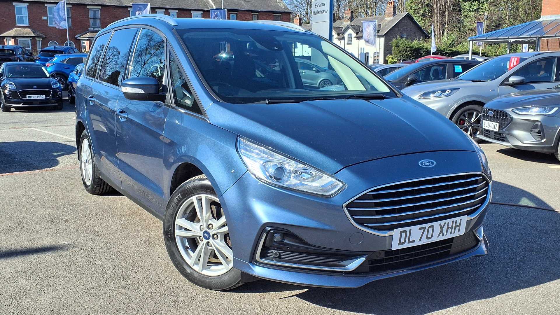 Main listing image - Ford Galaxy