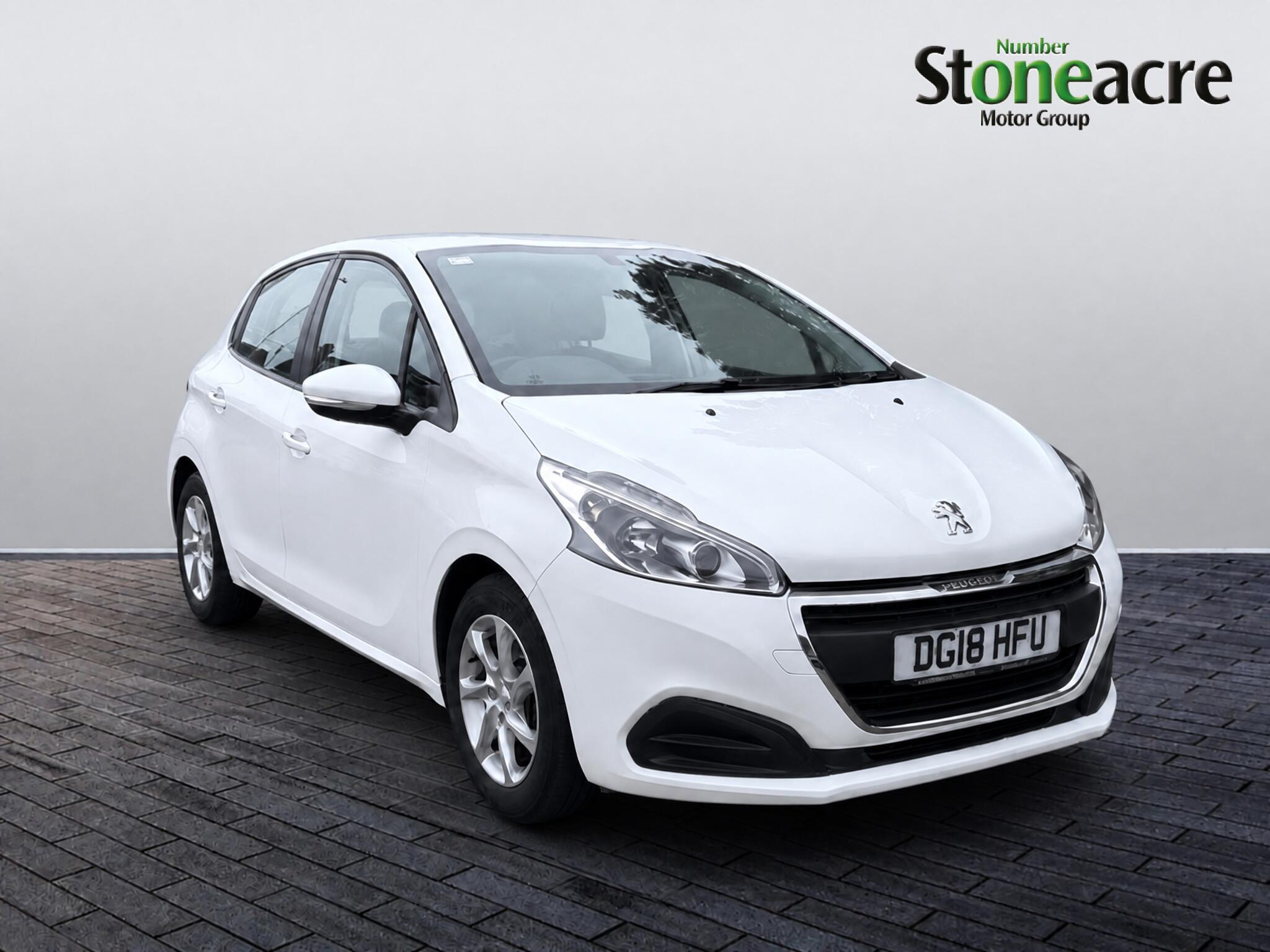 Main listing image - Peugeot 208